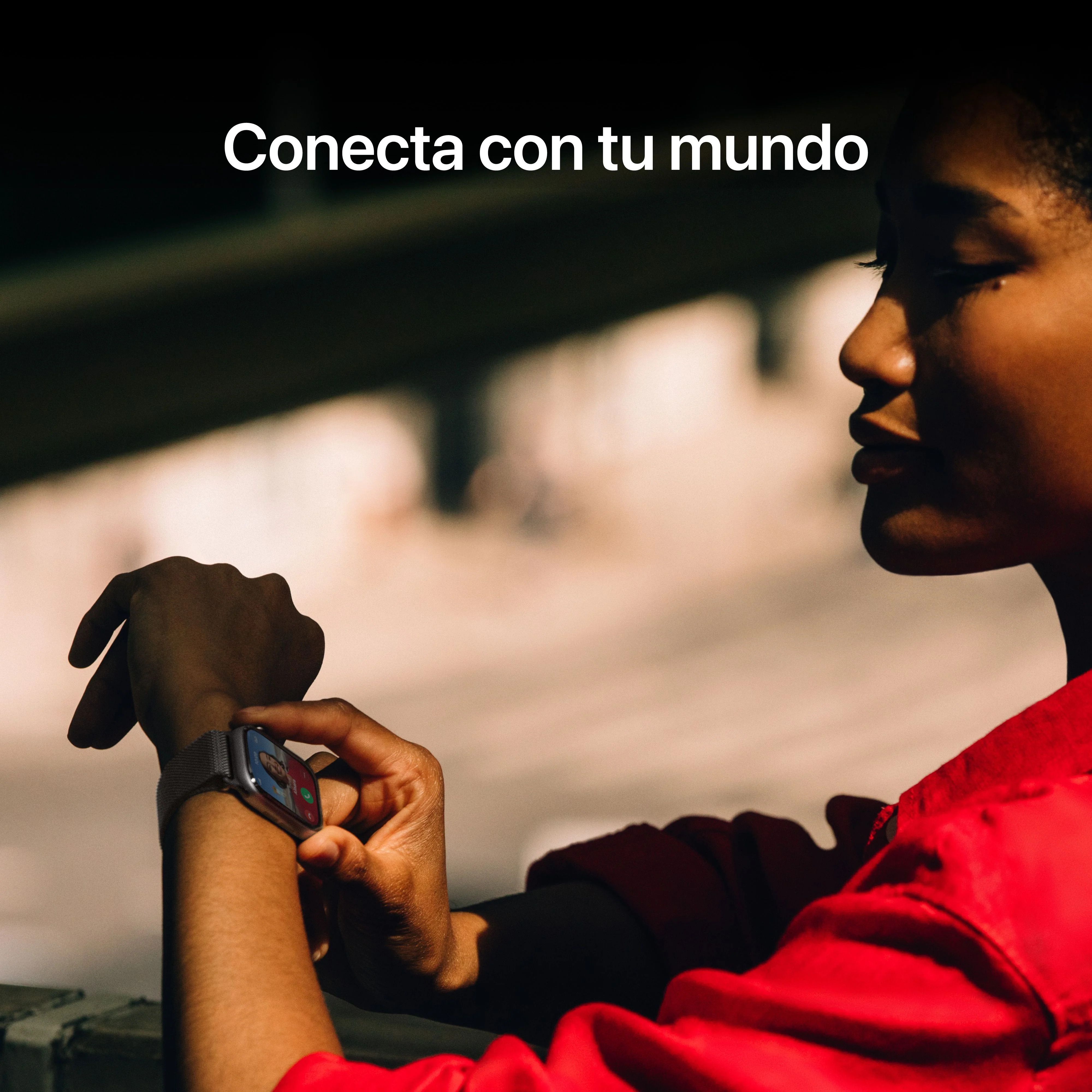Apple Watch Series 11 (GPS + Cellular) - Caja de aluminio en negro azabache de 42 mm - Correa deportiva negra - Talla S/M - Image 7