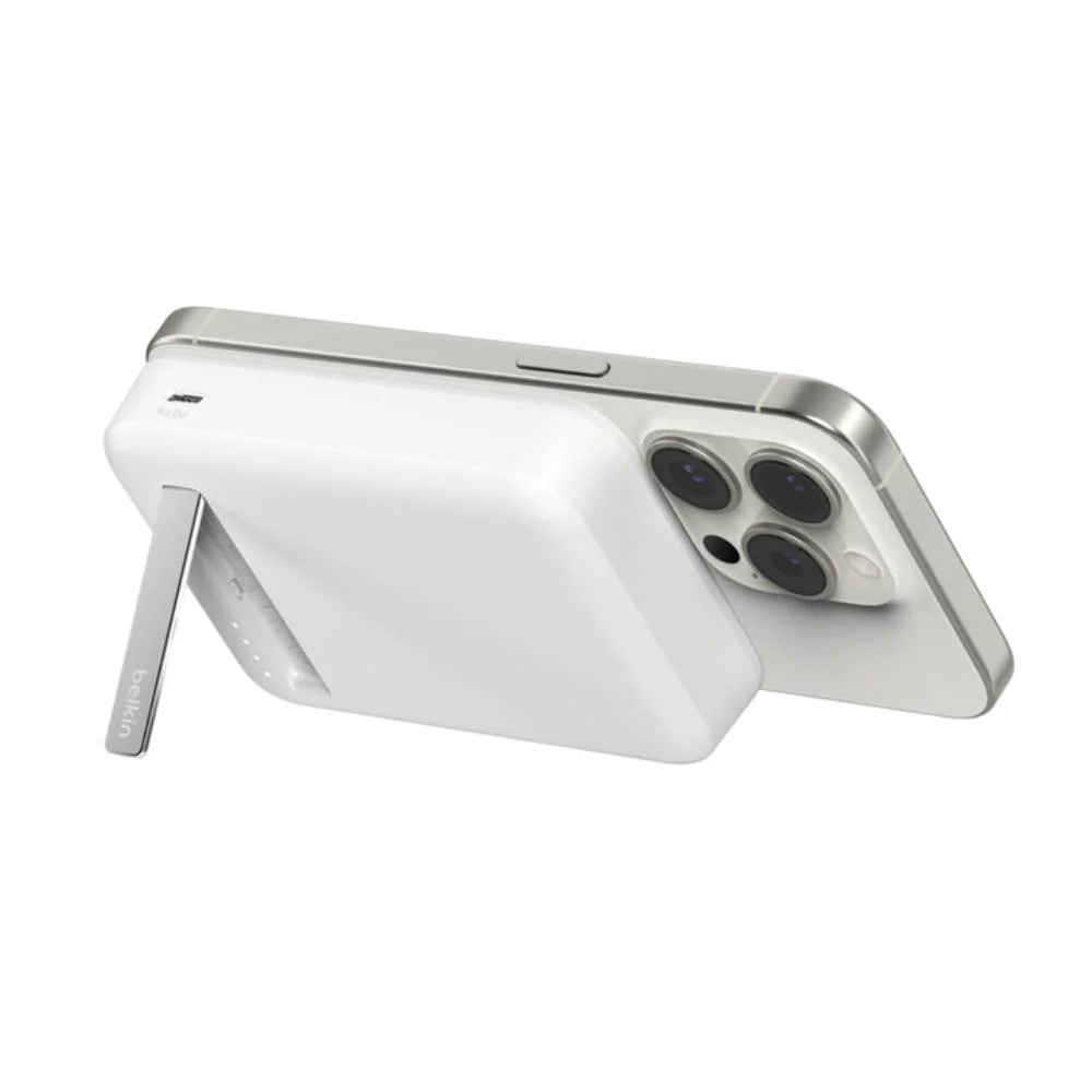 Batería externa inalámbrica magnética de 10000 mAh con soporte (15W) blanco | Belkin - Image 3