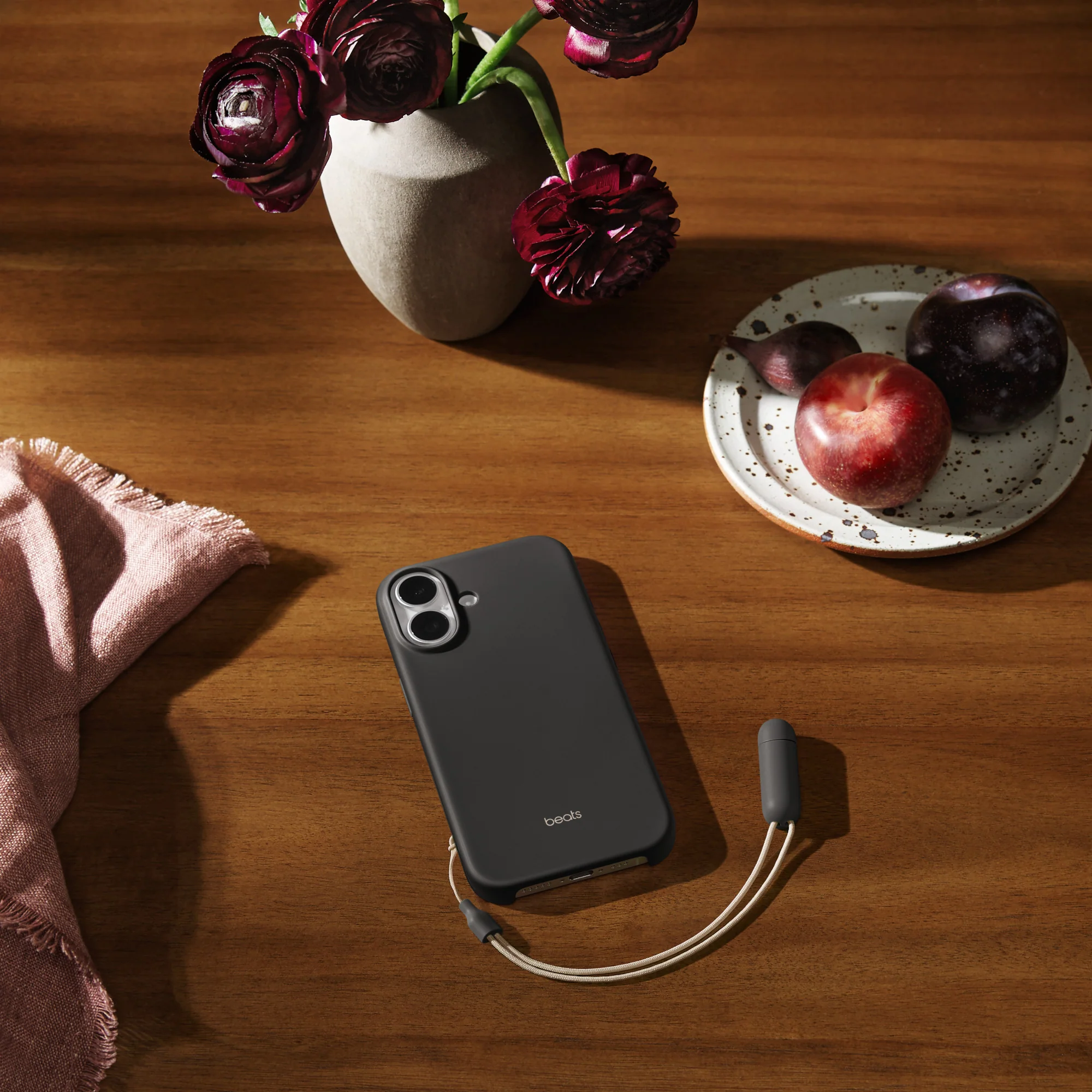 Funda Kickstand Gris antracita MagSafe Control Cámara iPhone 17 | Beats - Image 5